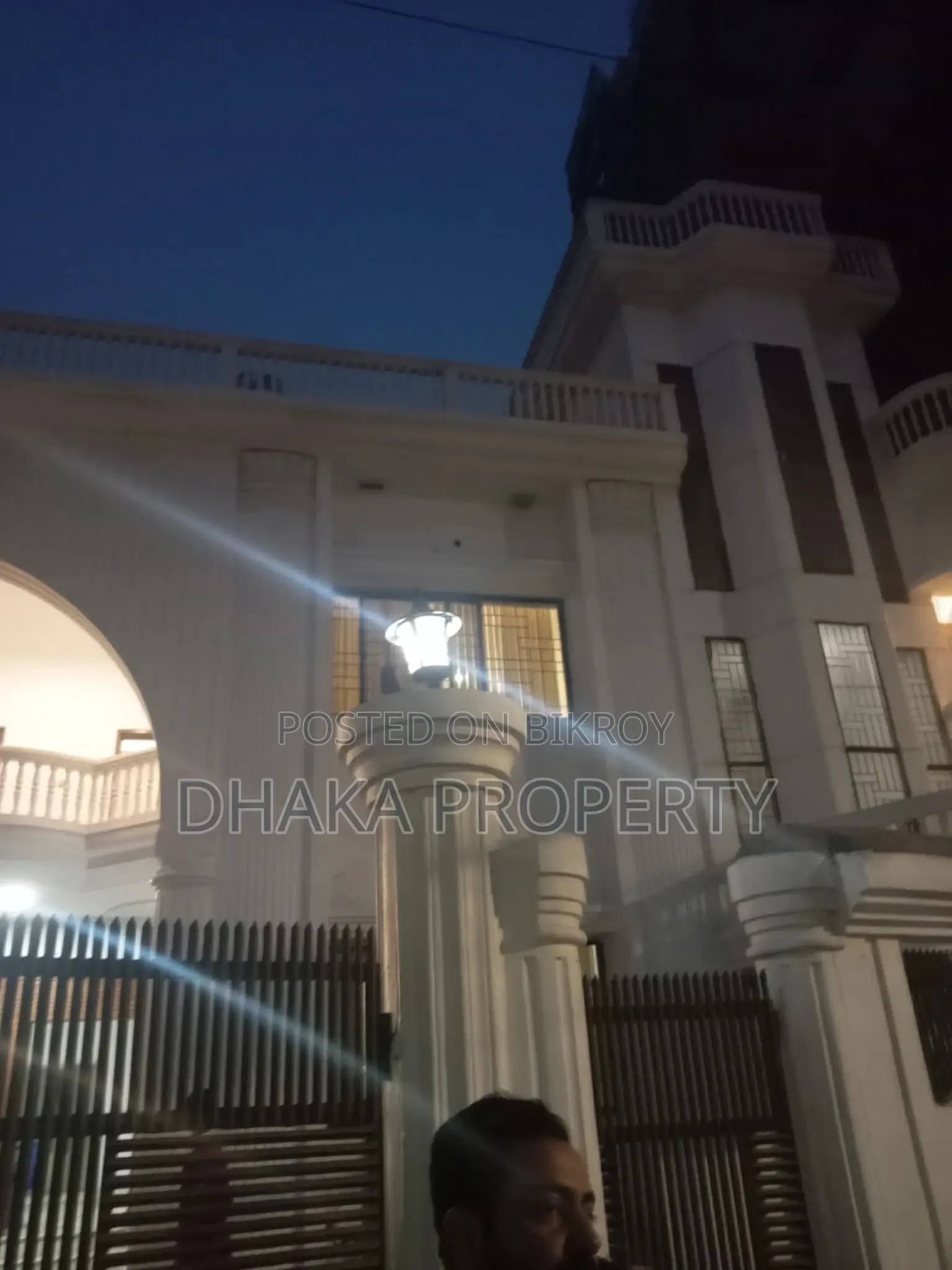 INDEPENDENT HOUSE RENT IN BARIDHARA DIPLOMATIC ZONE in Baridhara