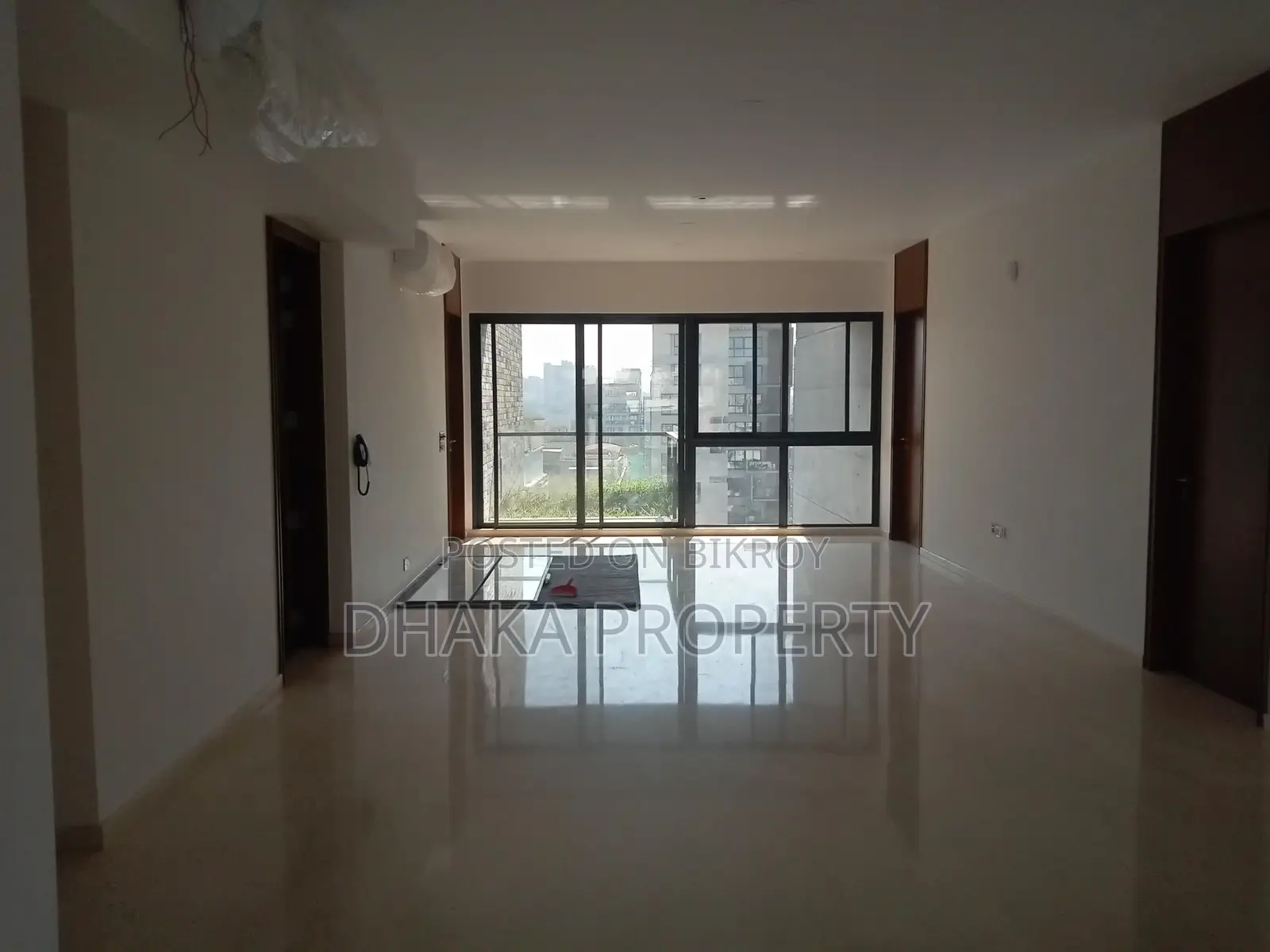 4500-Sqft Semi -Furnished Apartment Rent in Baridhara in Baridhara