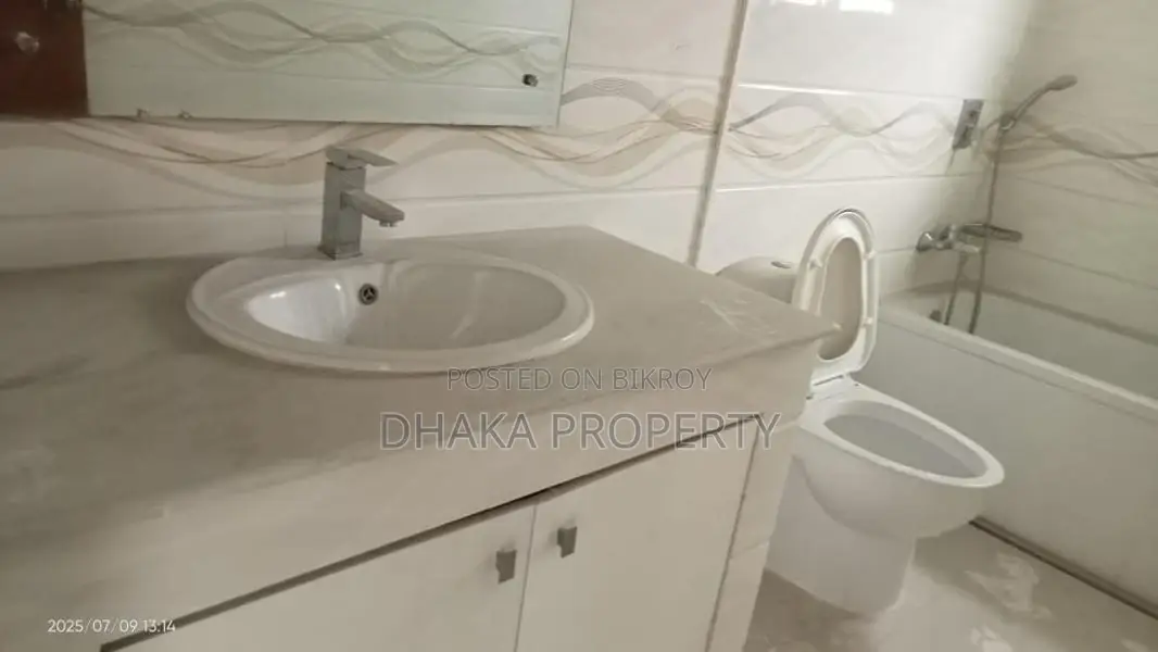 4BED_3200SqFt.2 Parking FLAT RENT AT GULSHAN 2 NORTH in Gulshan