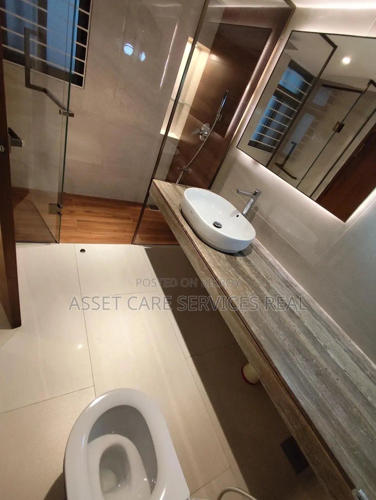 Luxurious Semi-Furnished Apartment for Rent in Gulshan in Gulshan