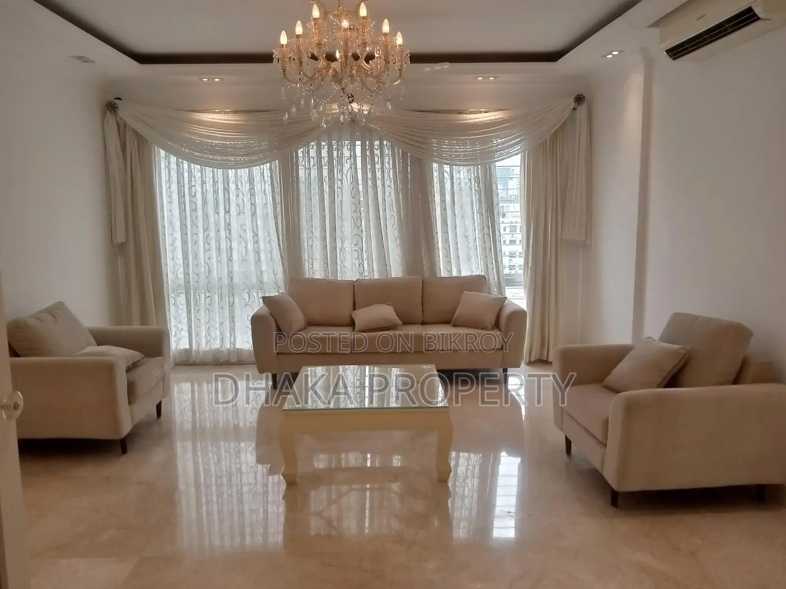 Luxurious Full-Furnished Apartment Rent in Gulshan in Gulshan