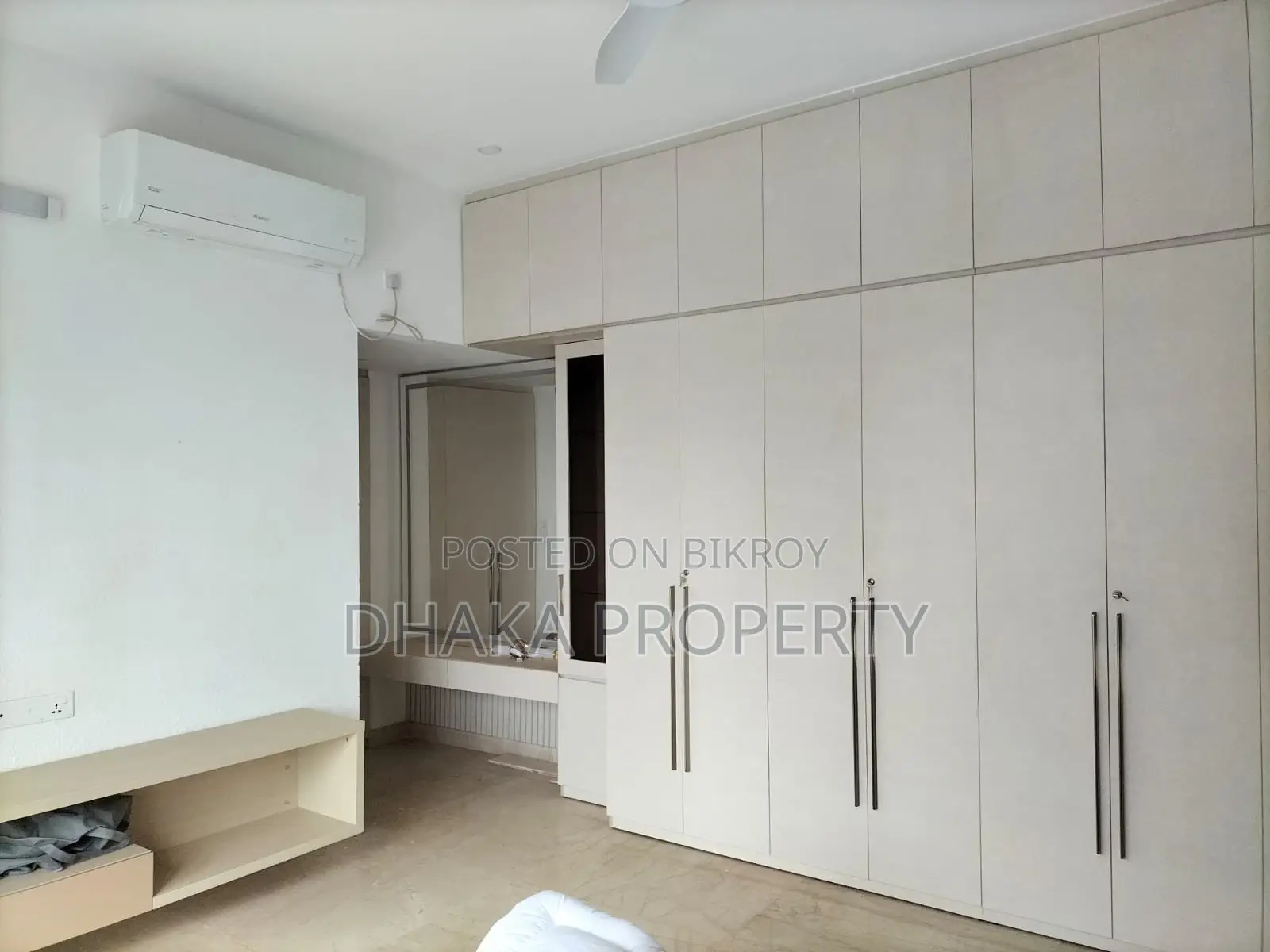 Full-Furnished 4 Beds Premium Quality Apartment Rent in Baridhara in Baridhara