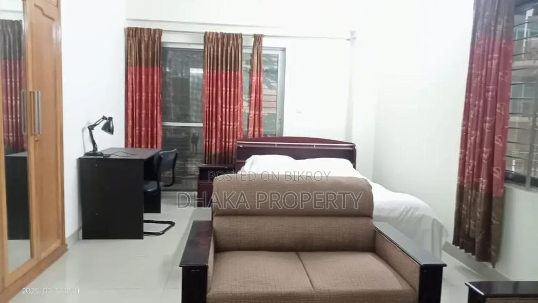 4Bed Full Furnish Apartment Rent in Gulshan Area in Gulshan