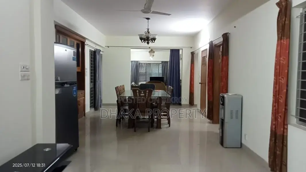 4Bed Full Furnish Apartment Rent in Gulshan Area in Gulshan