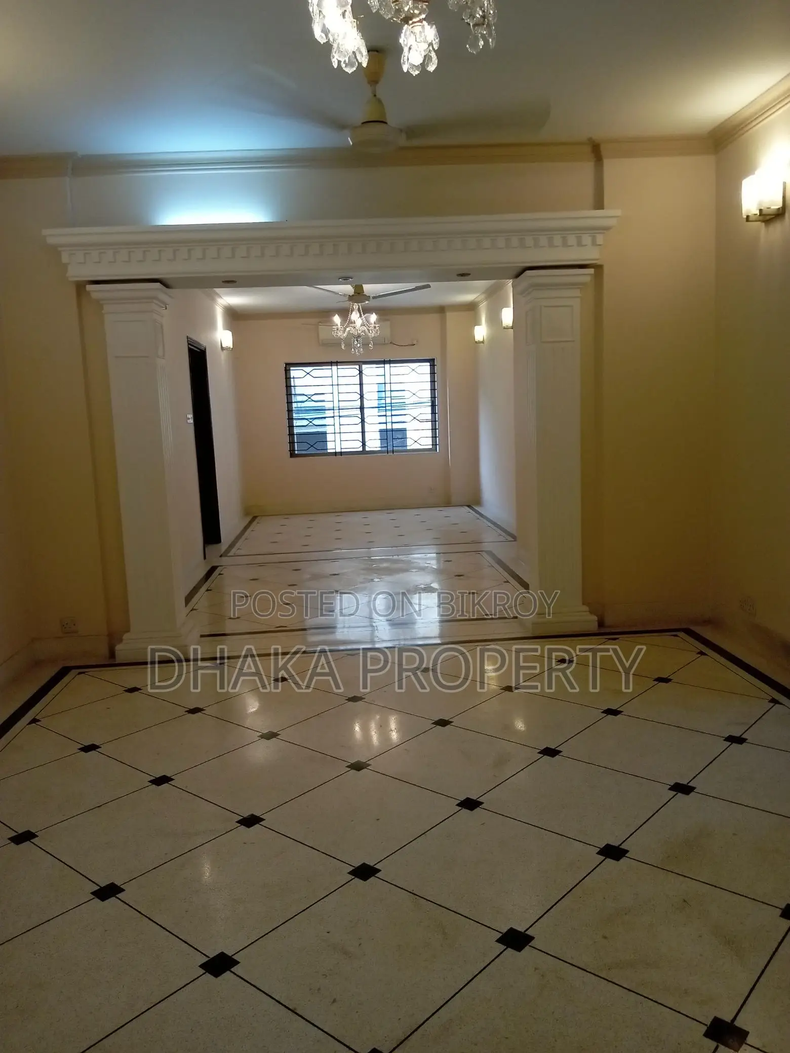 Un-Furnished 4-Beds (2900-Sqft) Apartment Rent in in Gulshan
