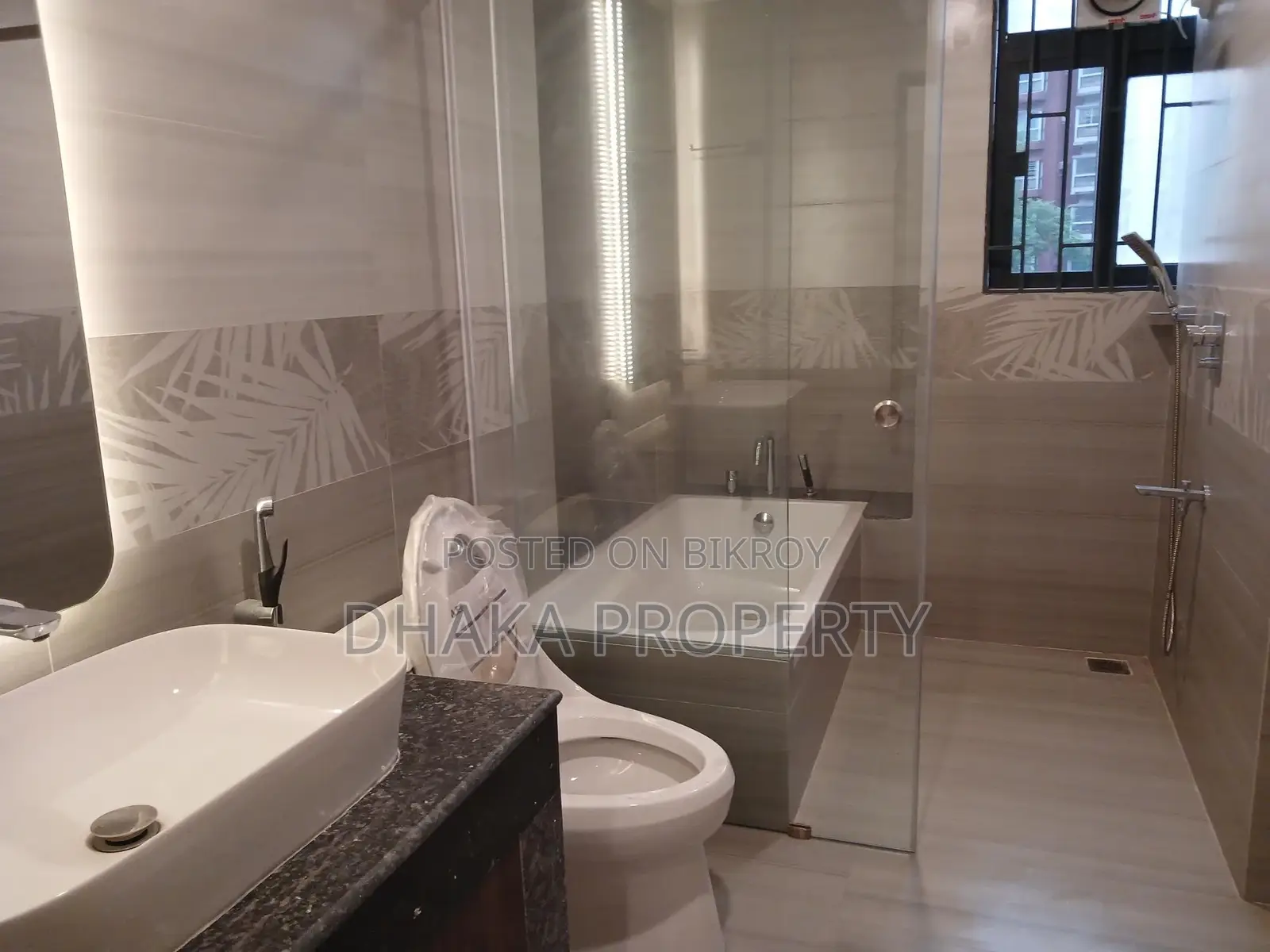 4Bed Luxury Brand New building 2 Parking Rent At Gulshan (gym swimming) in Gulshan
