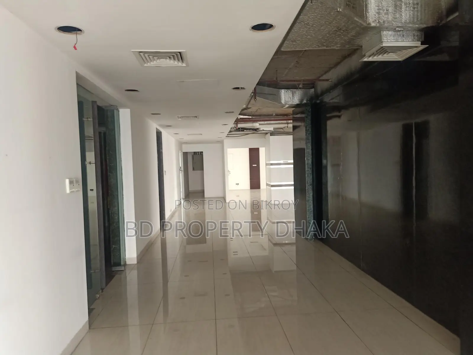 Brand New Modern Open Commercial Space Rent In Gulshan Avenue in Gulshan
