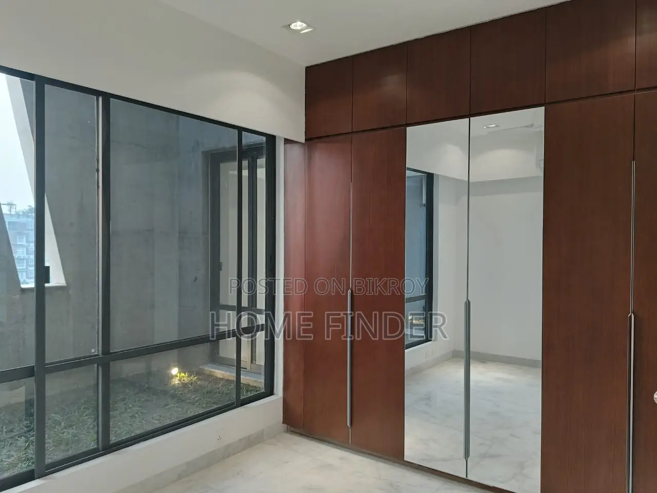 4000 Sqft Swimming Pool Gym Flat Rent In Baridhara D/z in Baridhara