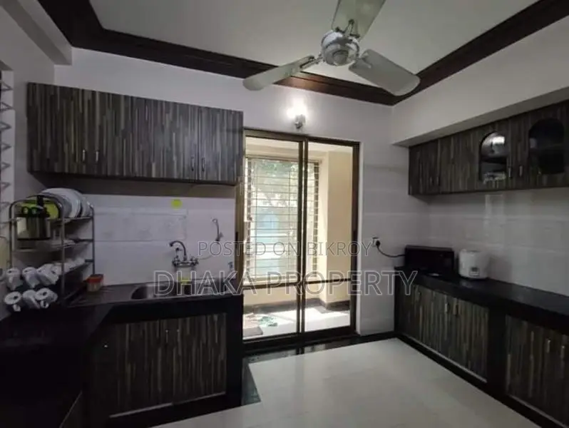 3300-Sqft Furnished Ready Office Rent in Banani in Banani