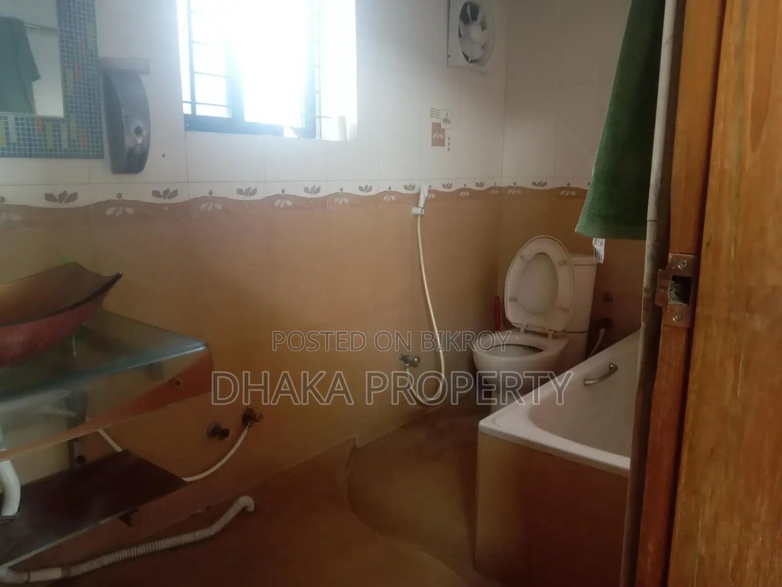 (Sqft-2300) Un-Furnished Office Space For Rent in Gulshan in Gulshan