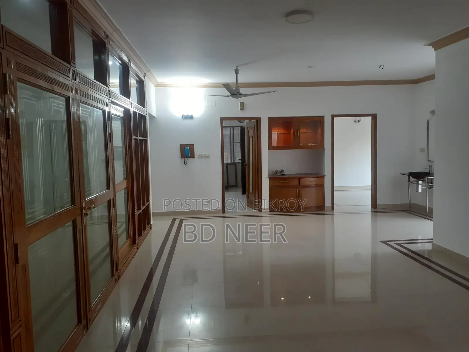 Semi Furnished 4 Bed Single Unt.7Th Floor Flat Rent in Gulshan-2 in Gulshan