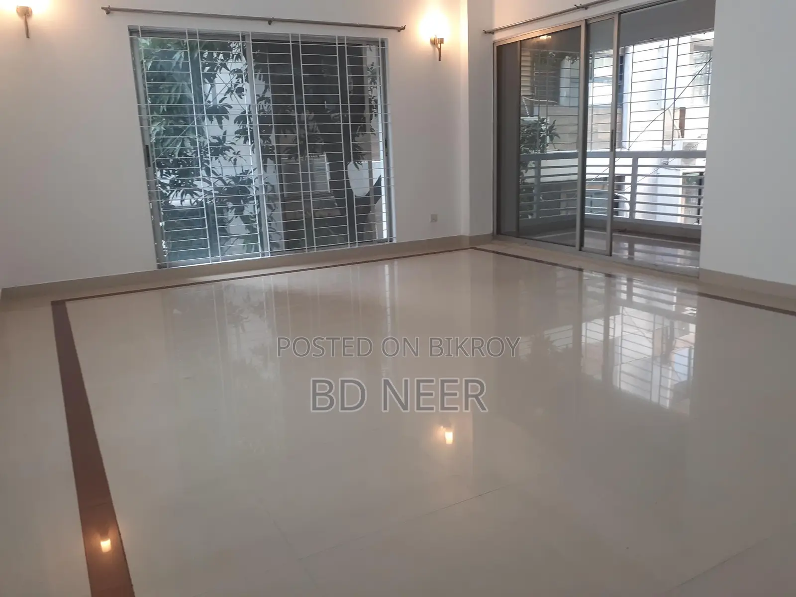 Semi Furnished 4 Bed Single Unt.7Th Floor Flat Rent in Gulshan-2 in Gulshan
