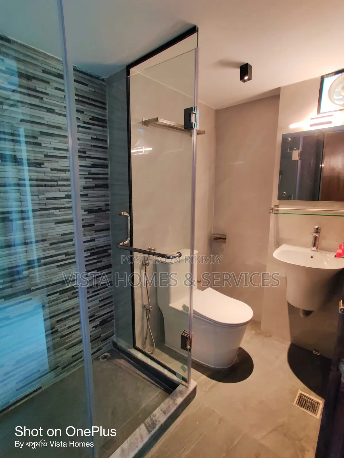Furnished 3bdrm Apartment in Southeast Palace, Gulshan for rent in Gulshan
