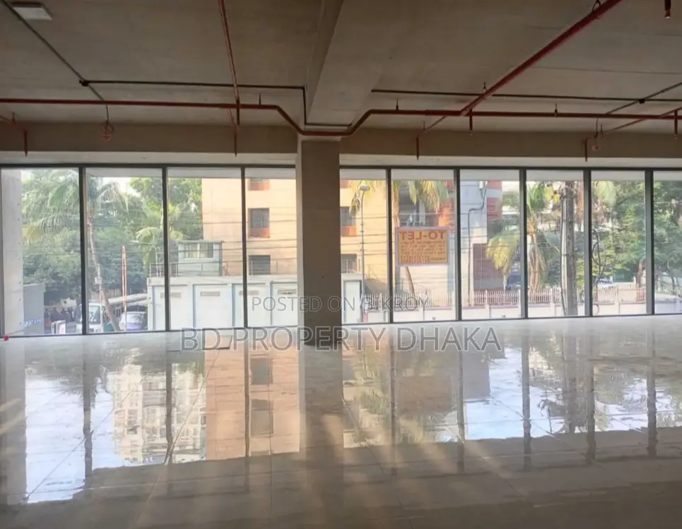 3320 Sqft Open Commercial Space Rent In Gulshan Avenue in Gulshan