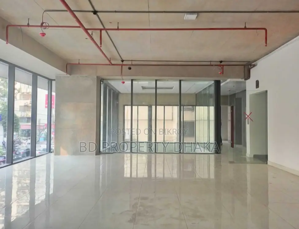 3320 Sqft Open Commercial Space Rent In Gulshan Avenue in Gulshan