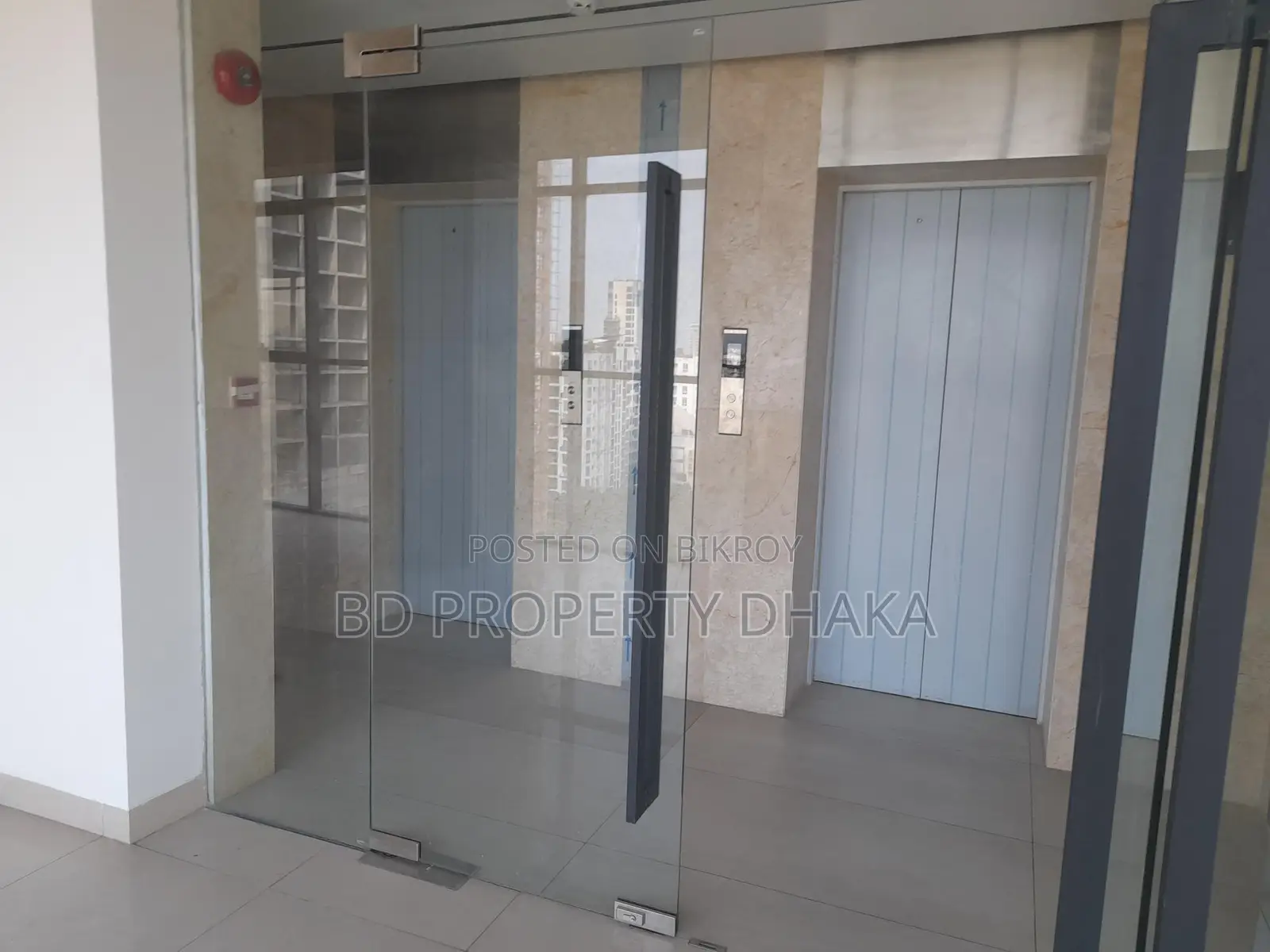 4000 Sqft Open Commercial Space Rent In Gulshan Avenue in Gulshan