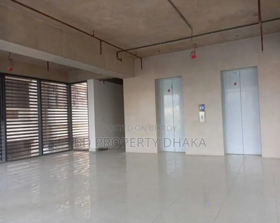 3820 Sqft Open Commercial newly building Rent. in Gulshan in Gulshan
