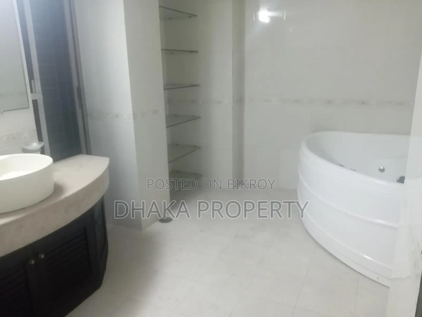 Semi-Furnished(5000-Sqft) Luxurious Apartment Rent in Baridhara in Baridhara