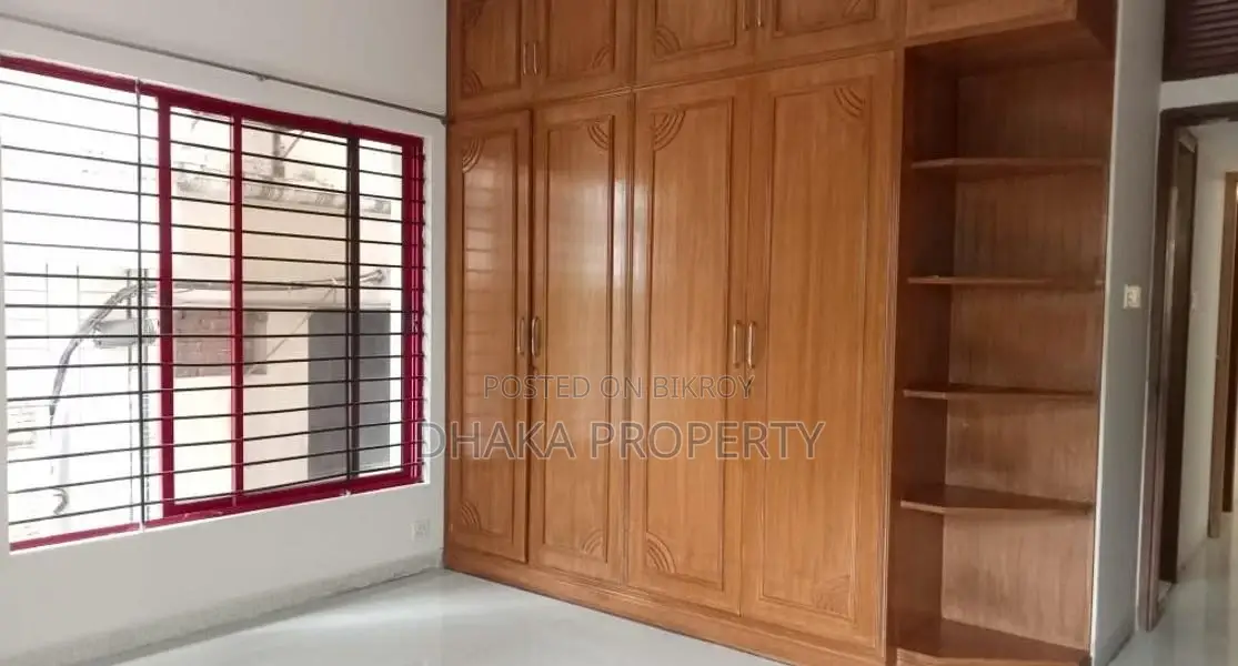 4bed 2parking 3000sqft.rent in Gulshan in Gulshan