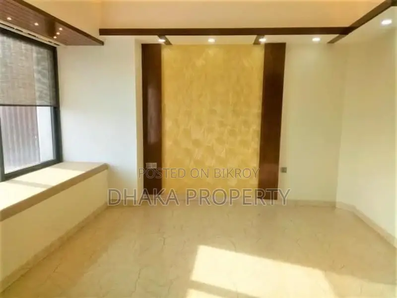 (Gym-Swimming pool) 4 Beds Semi-Furnished Flat Rent in Gulshan in Gulshan