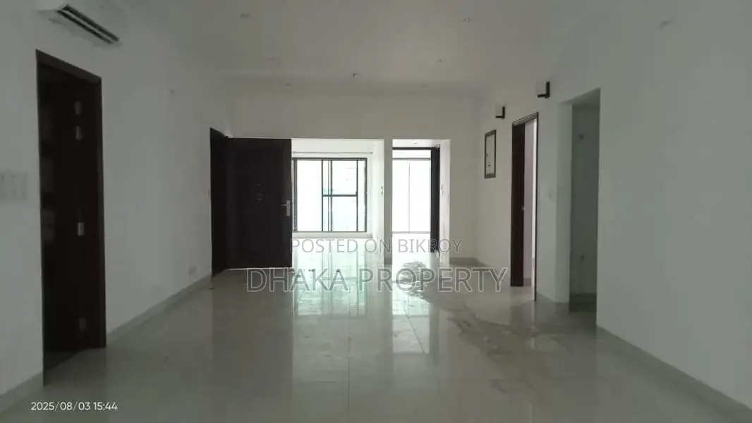 Gym Swimming Pool Luxury Apartment Rent 4Bed 3100SqFt. in Gulshan