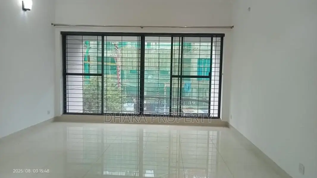 Gym Swimming Pool Luxury Apartment Rent 4Bed 3100SqFt. in Gulshan