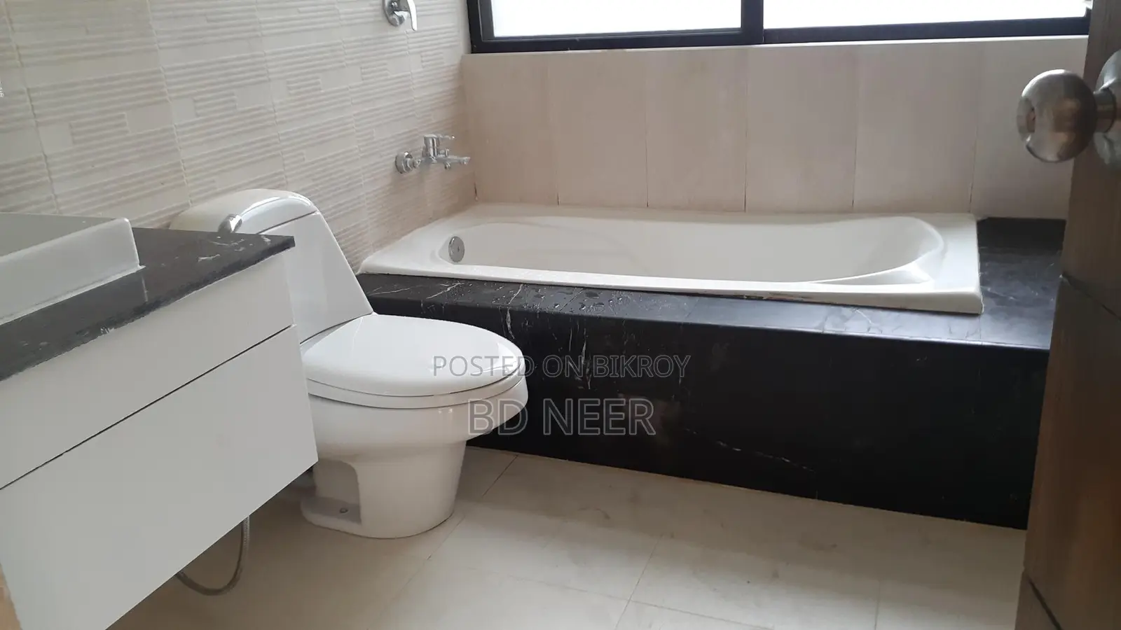 Nice 3 Bed Room Semi Furnished Apt. Rent in Baridhara in Baridhara