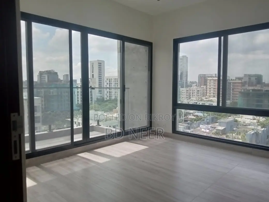 New Duplex 5 Bedroom Gym Swimming Flat Rent in Gulshan-1 in Gulshan