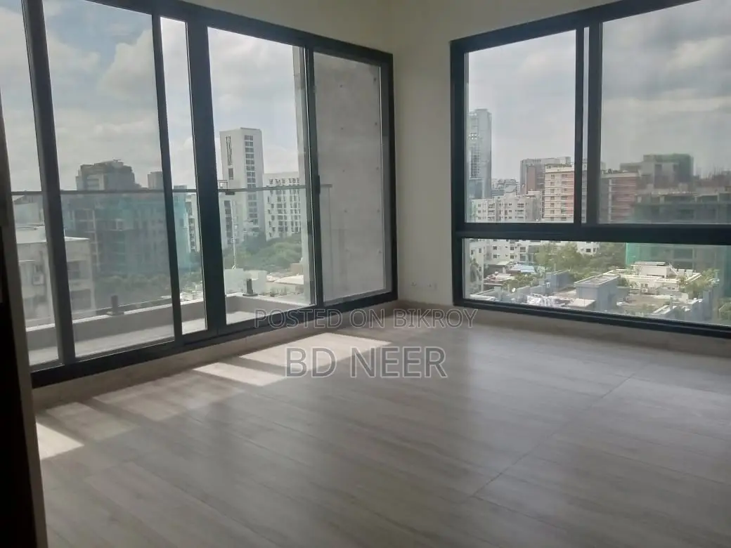 New Duplex 5 Bedroom Gym Swimming Flat Rent in Gulshan-1 in Gulshan