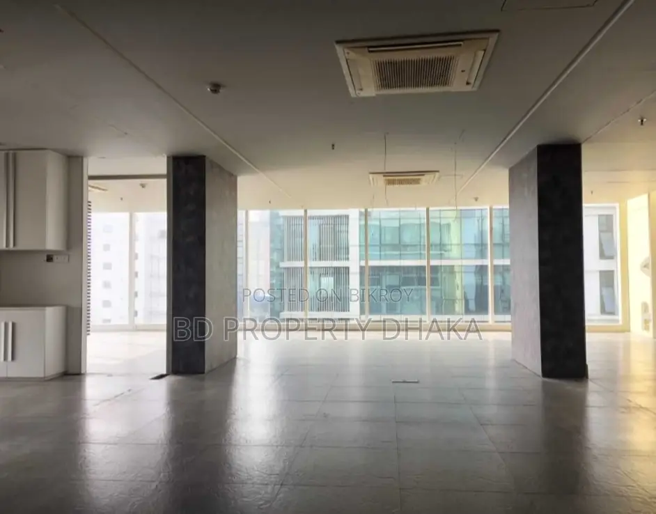 3300 Sqft Modern Commercial Space for Rent in Banani in Banani