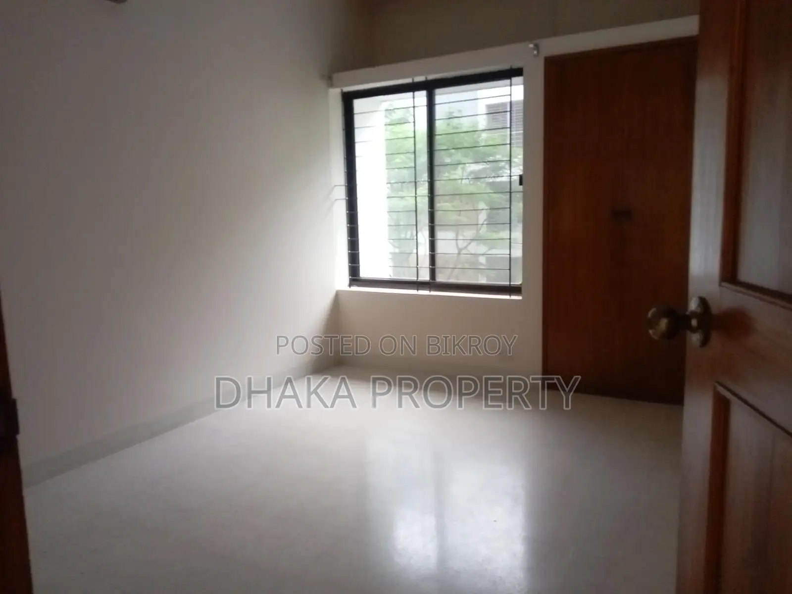 3300-Sqft Semi Furnished 4 Bedrooms Apartment Rent in Baridhara in Baridhara