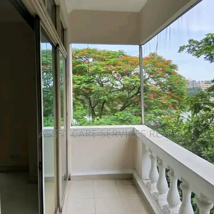 6100-Sqft 5-Bed Lake View Big Apartment Rent In Gulshan-1 in Gulshan