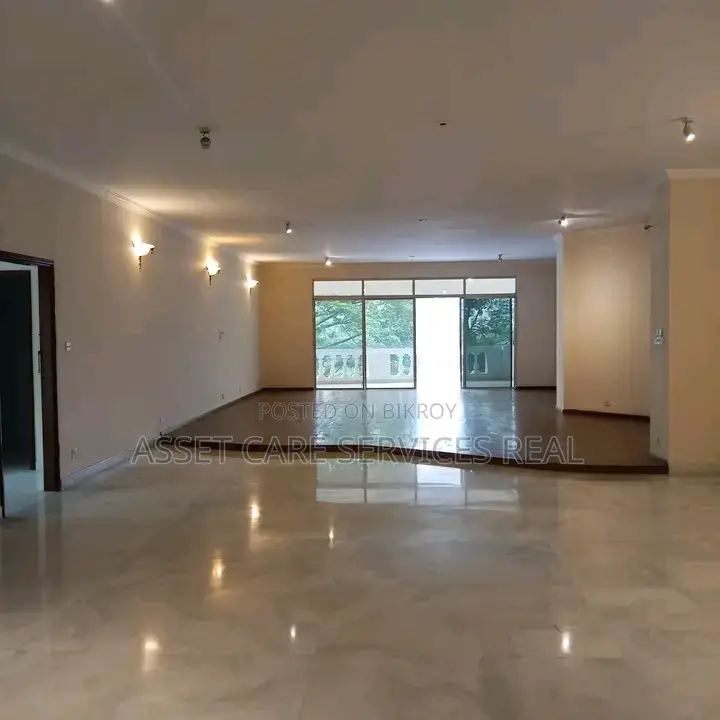 6100-Sqft 5-Bed Lake View Big Apartment Rent In Gulshan-1 in Gulshan