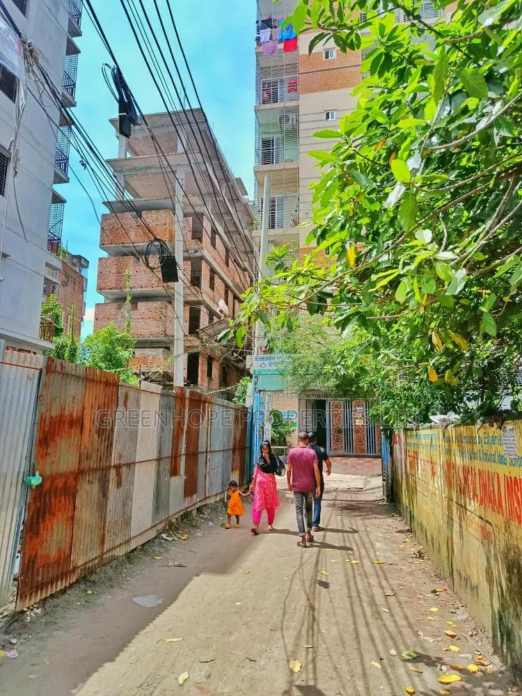 Flat in Ekota Residential Area, North Badda in Badda