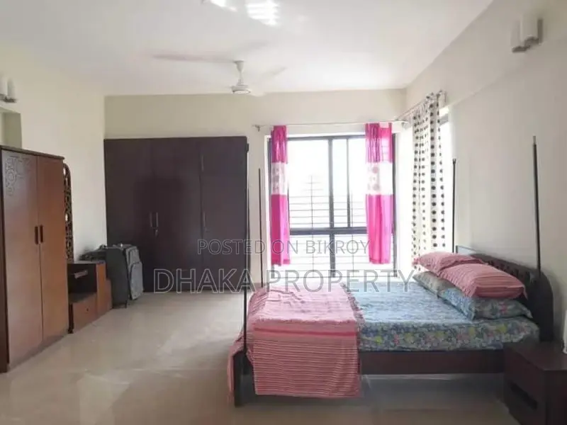 A Luxurious Full-Furnished Apartment Rent in Baridhara Area in Baridhara