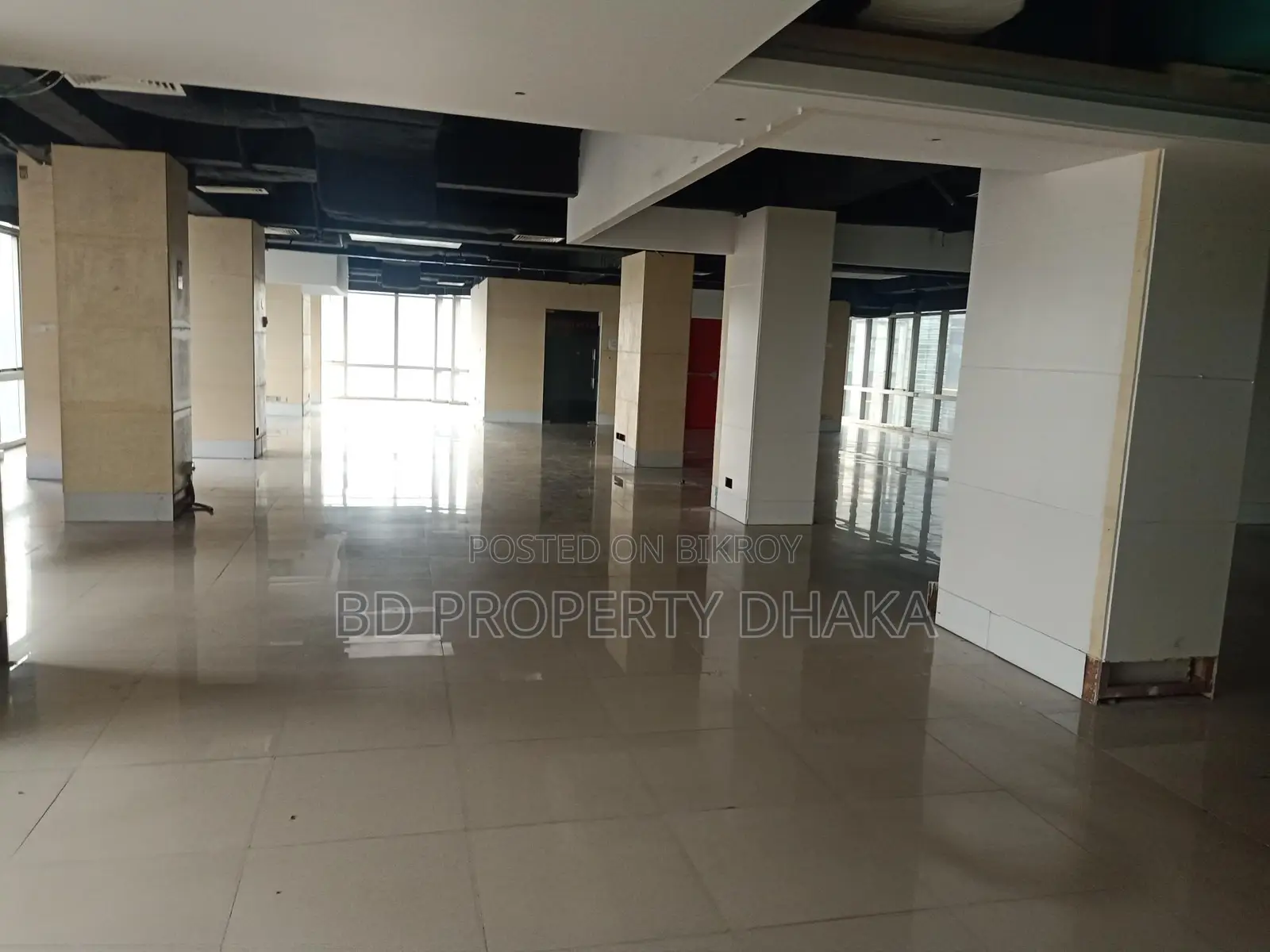 5300 Sqft Open Commercial Space Rent In Gulshan Avenue in Gulshan