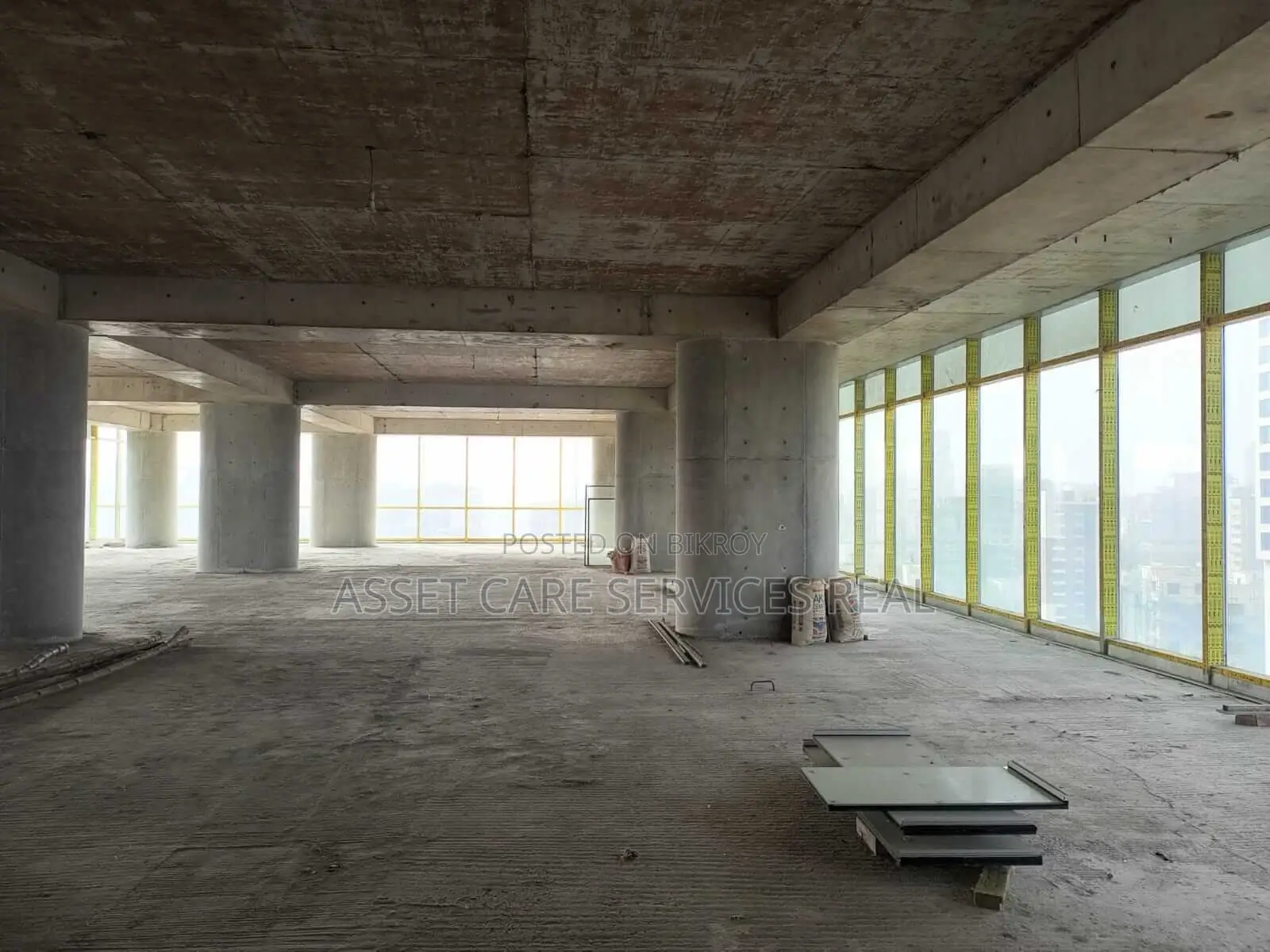 8600-Sqft 100% Commercial Open Office Space Rent Gulshan Avenue Road in Gulshan