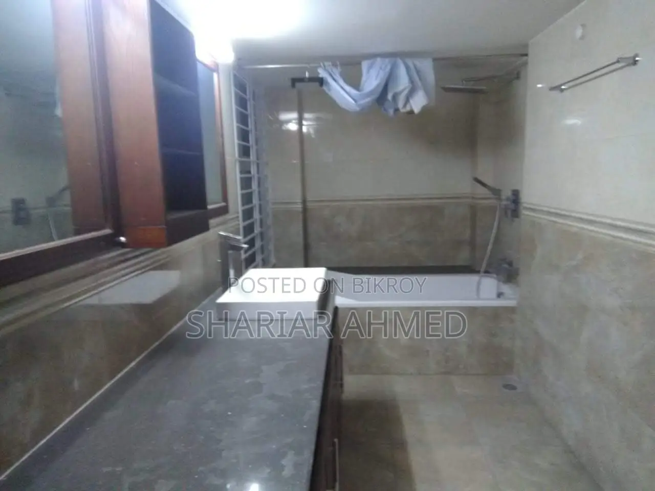 Unfurnished 3800 SqFt 4Bed 2 Parking Apartment Rent In Gulshan in Gulshan