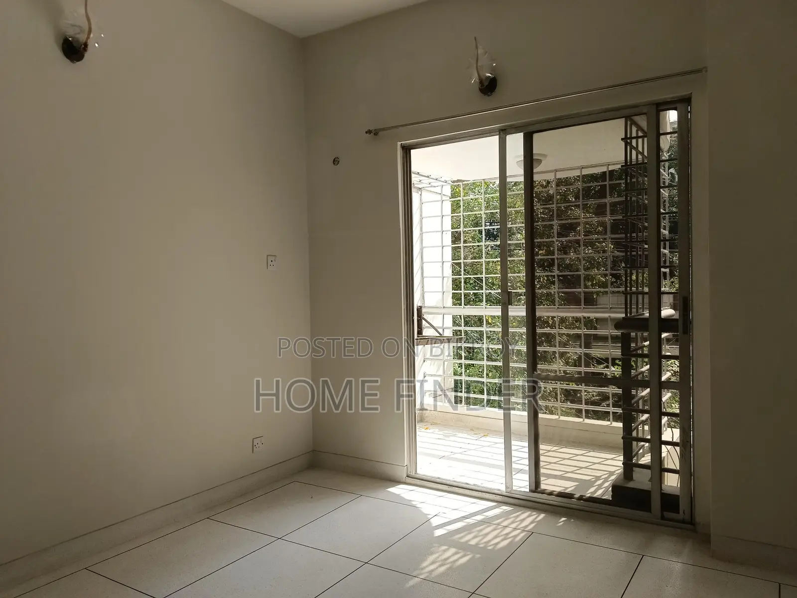 2100 Sqft UN-FURNISHED APARTMENT FOR RENT IN GULSHAN in Gulshan