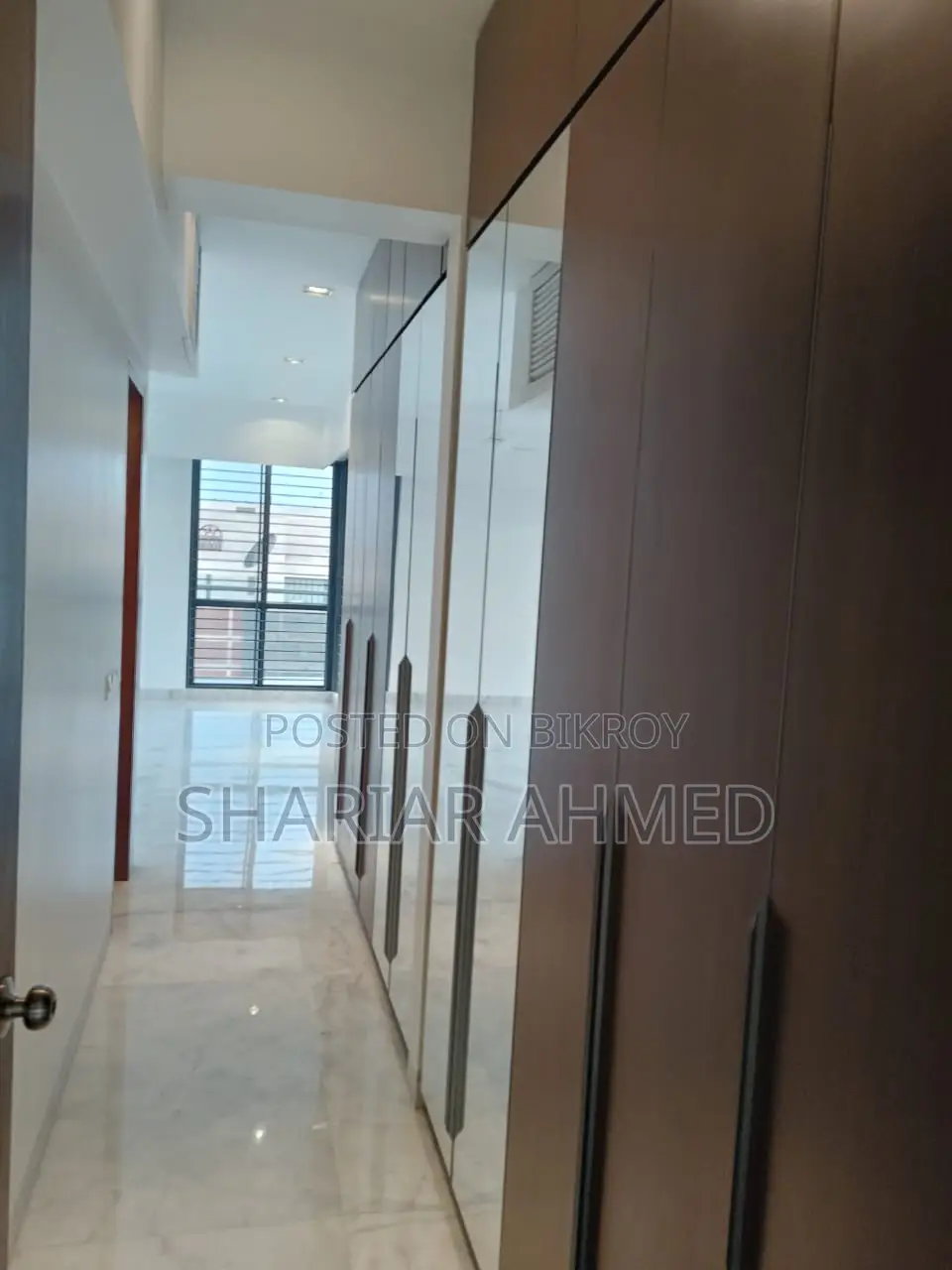 Start Living In This Nice Flat Of 4220 Sq Ft For Rent Located At Gulshan in Gulshan
