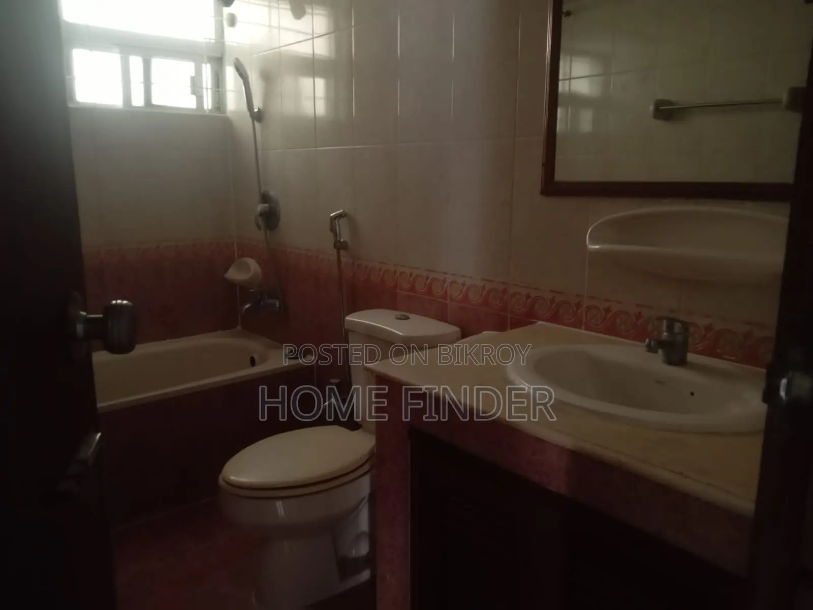 Unfurnished 3bedroom-2250 Sqft Apartment For Rent in Gulshan in Gulshan