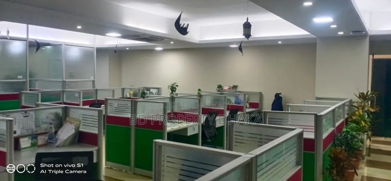 7700 Sqft Semi-Furnished Open Commercial Space Rent in Banani in Banani