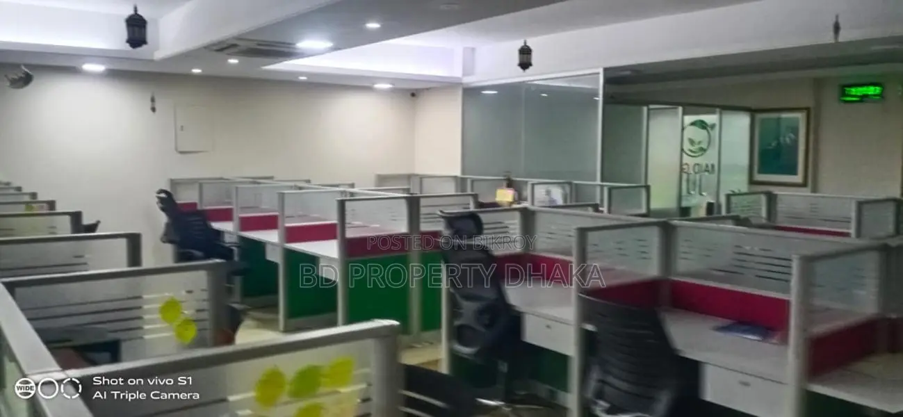 7700 Sqft Semi-Furnished Open Commercial Space Rent in Banani in Banani
