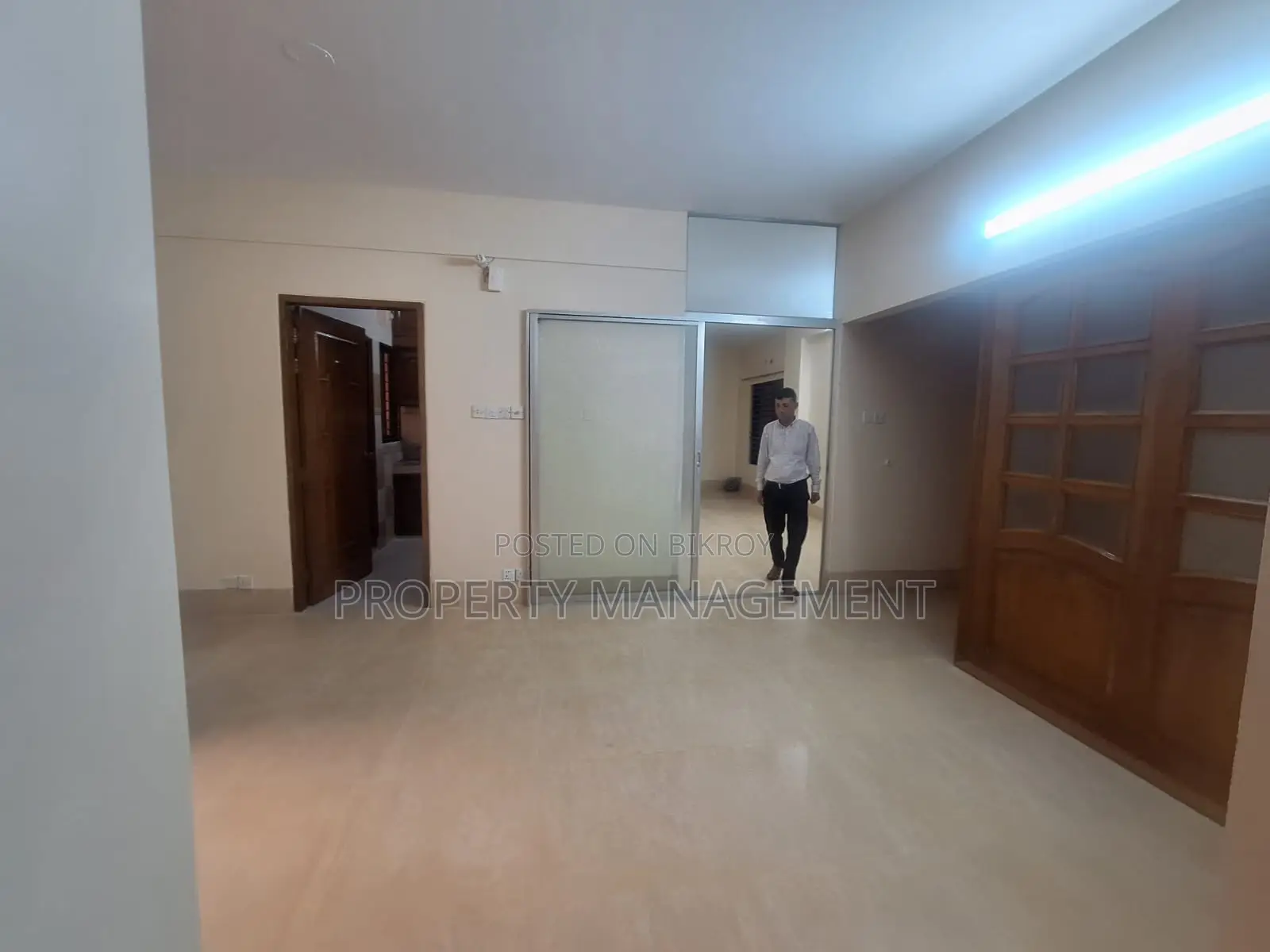 2500Sqft Office Space Rent Gulshan2 Nice View in Gulshan