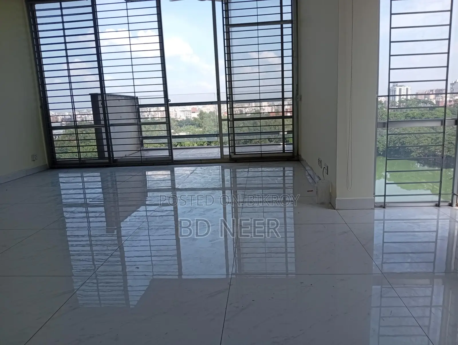 Lake View Gym Swimming Mordent 4 Bed Flat Rent in Gulshan-2 North in Gulshan
