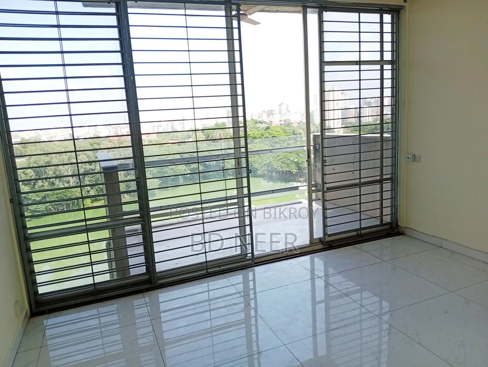 Lake View Gym Swimming Mordent 4 Bed Flat Rent in Gulshan-2 North in Gulshan