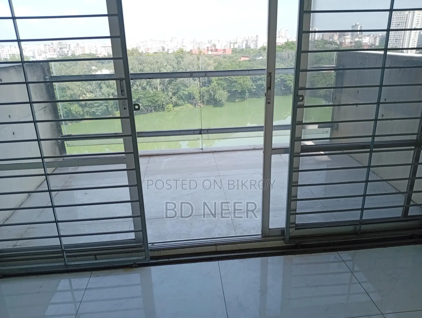 Lake View Gym Swimming Mordent 4 Bed Flat Rent in Gulshan-2 North in Gulshan
