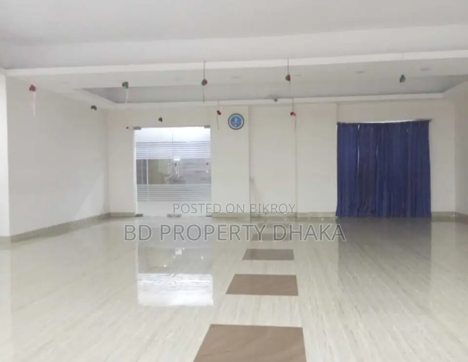 7800Sqft semi furnished open commercial space Rent in Banani in Banani