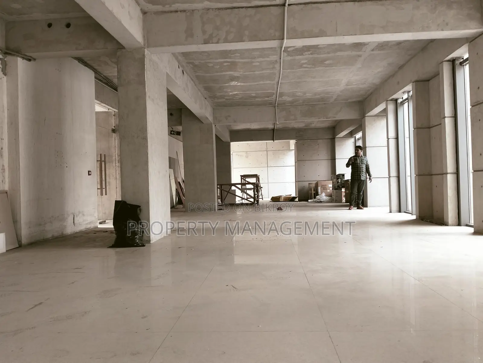 2850 Sft New Building 1st Floor Rent For Office/ Showroom in Banani