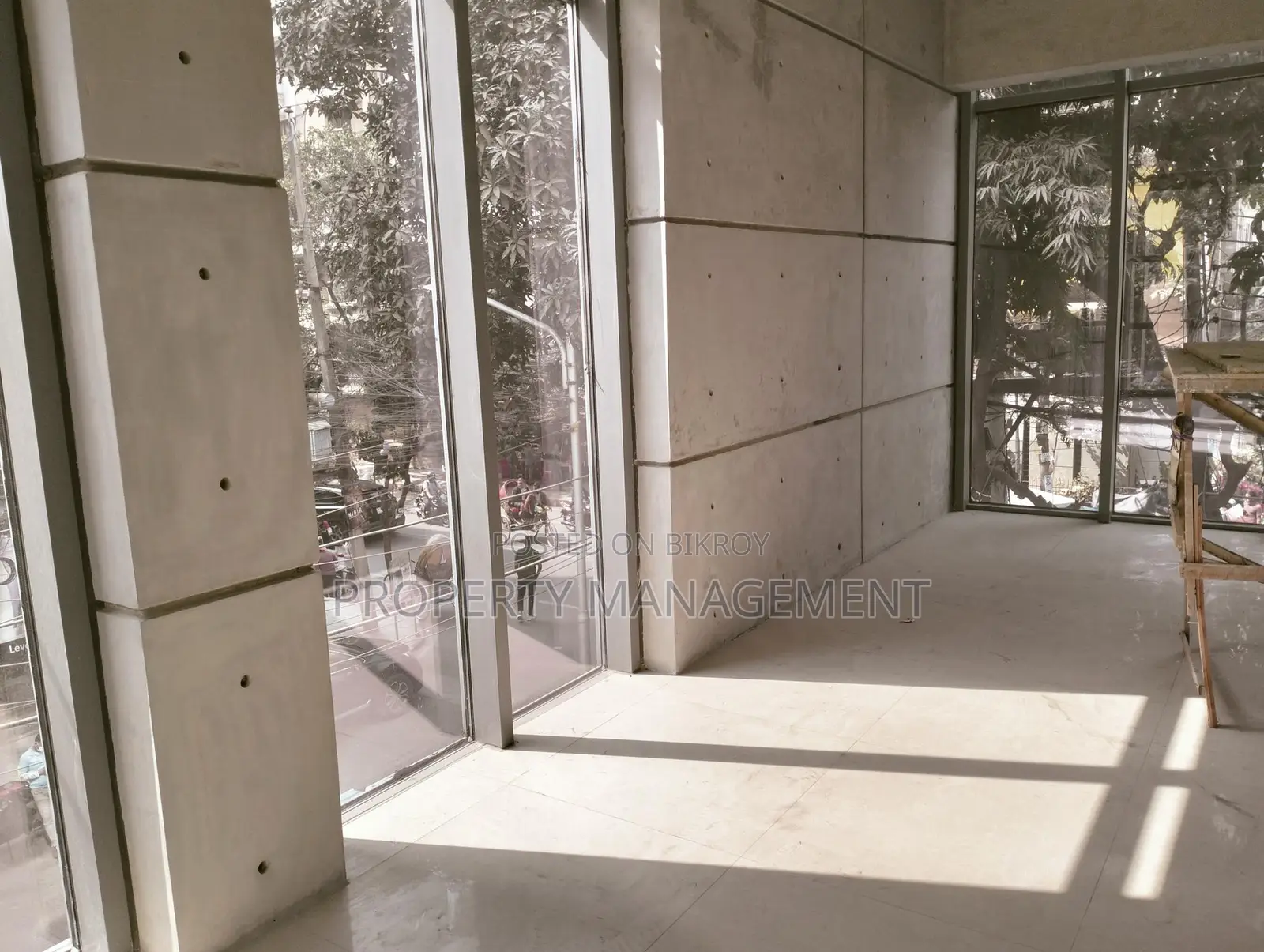 2850 Sft New Building 1st Floor Rent For Office/ Showroom in Banani